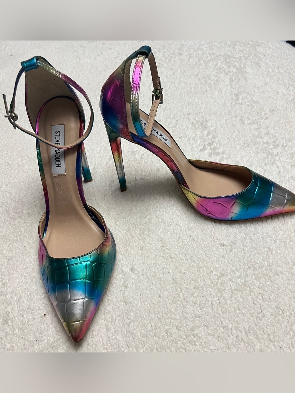 Steve Madden multi-color metallic ankle strap pumps size 8.5M/42